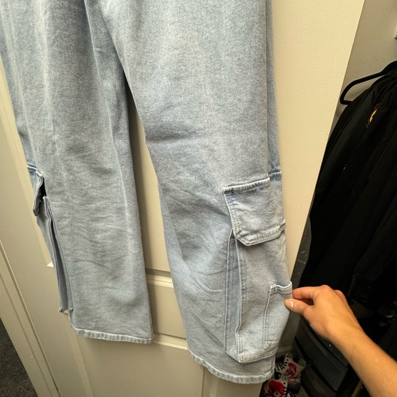 SO Wide Leg Cargo Jeans - Picture 5 of 12